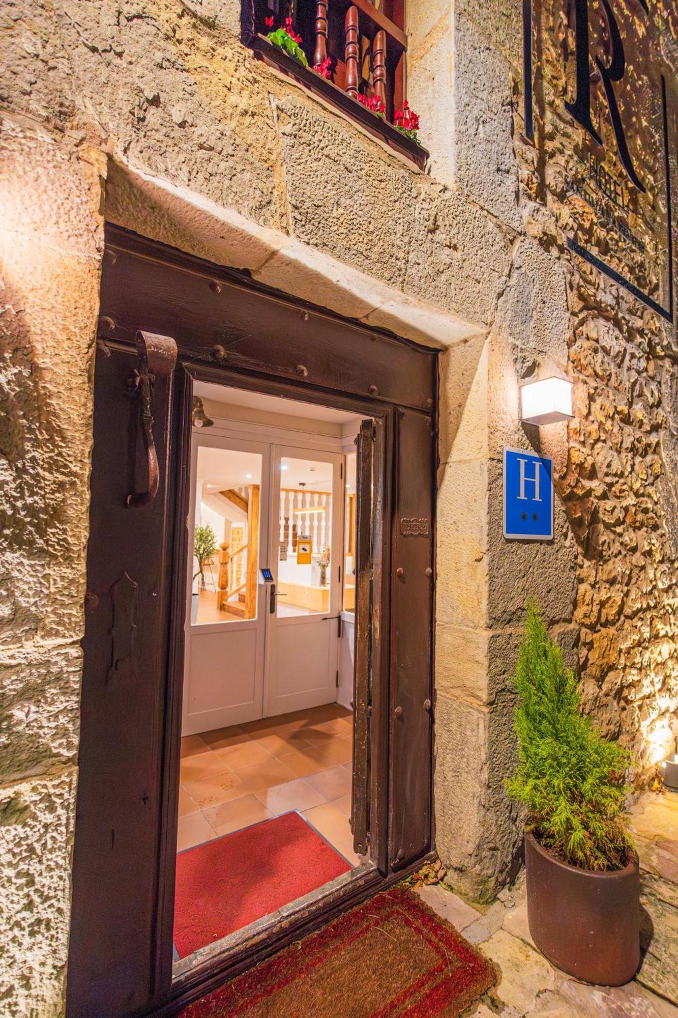 Hotel R Santillana Santillana del Mar Dış mekan fotoğraf